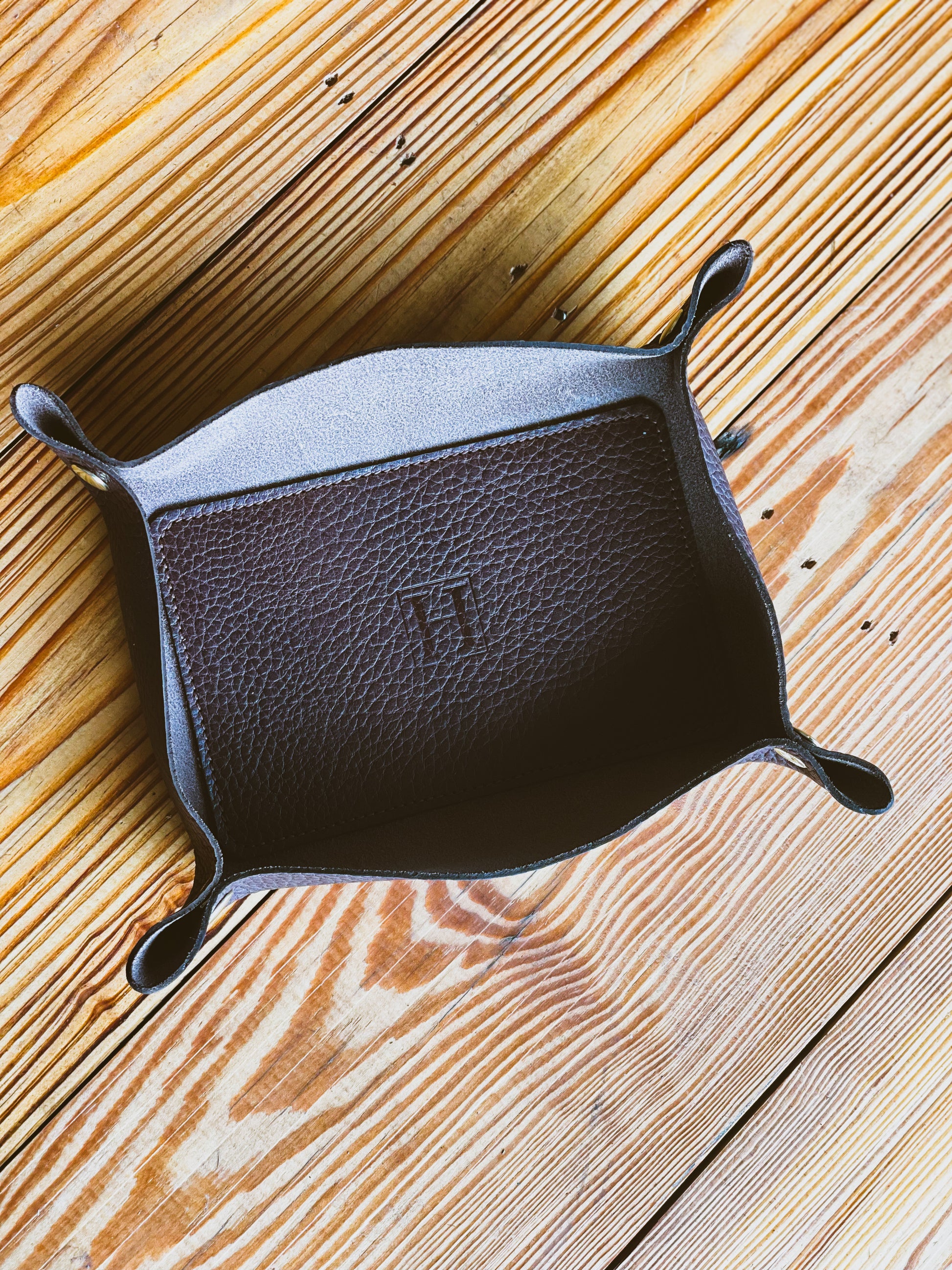 Valet Tray – Hooks Crafted Leather